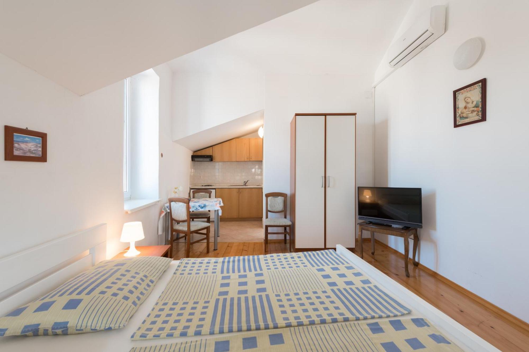 Apartment Mirakul