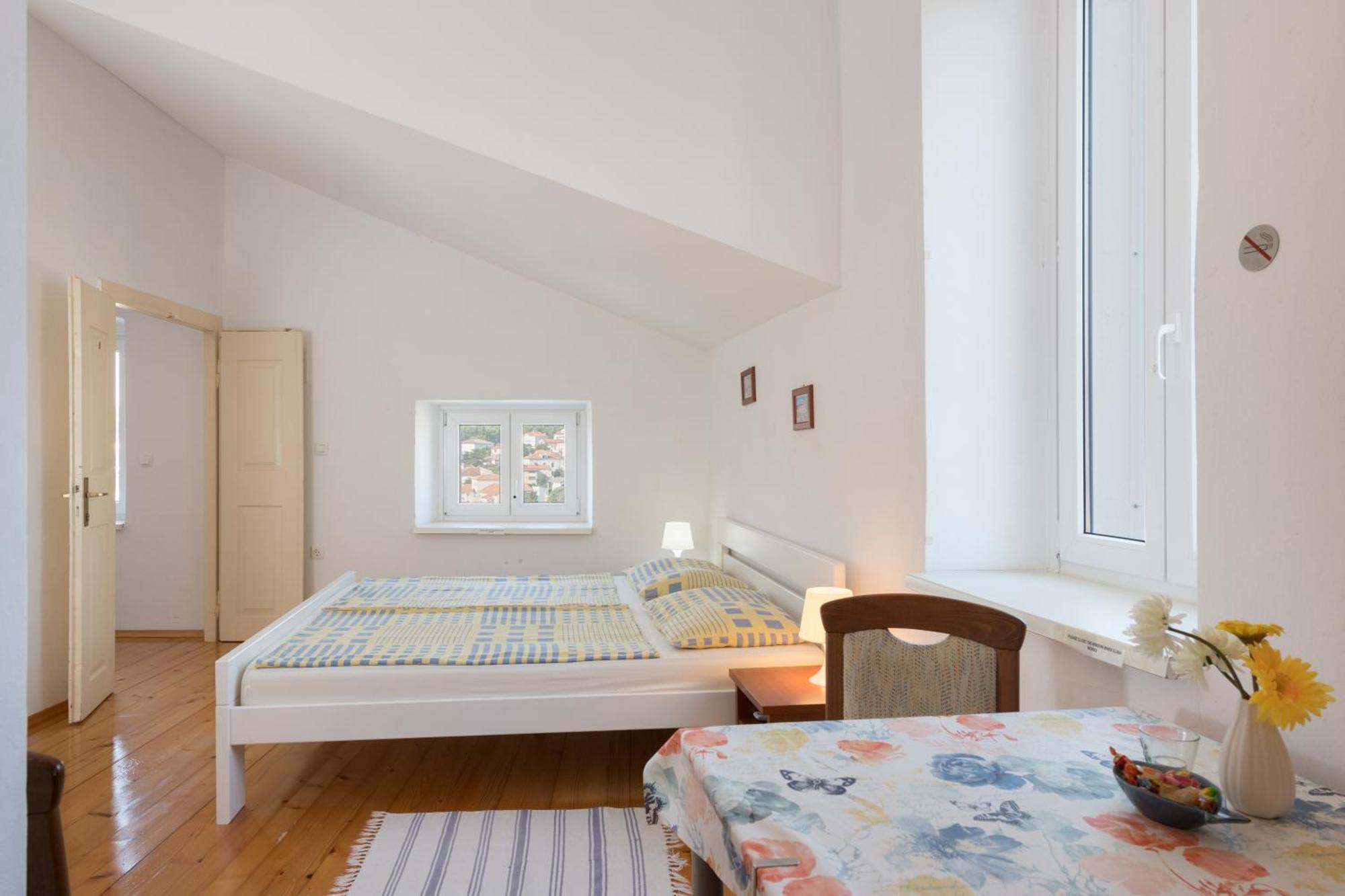 Mirakul Apartment *
