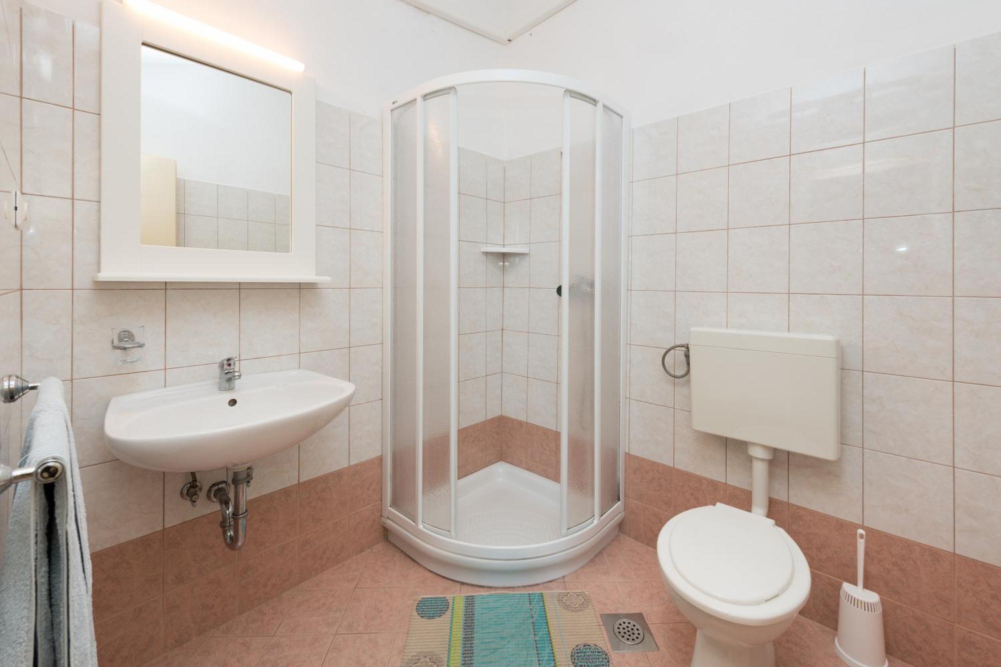 Apartment Mirakul